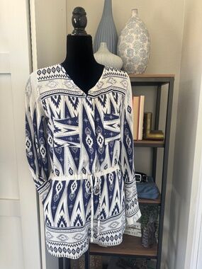 Romeo & Juliet Couture Aztec Prin Romper w/Pockets - Size M